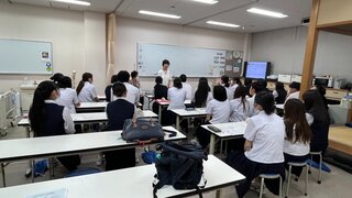 飾磨高校３年生の授業風景の写真